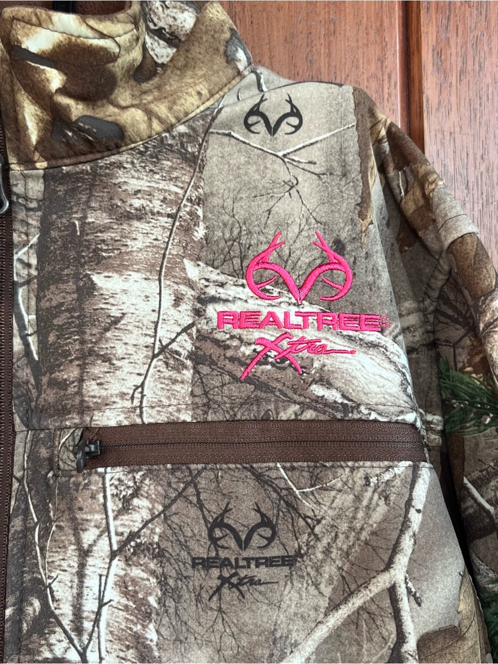 Women’s Realtree Softshell Jacket - Picture 2 of 9